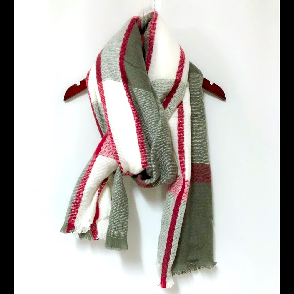 Autumn and winter polyester plaid scarf